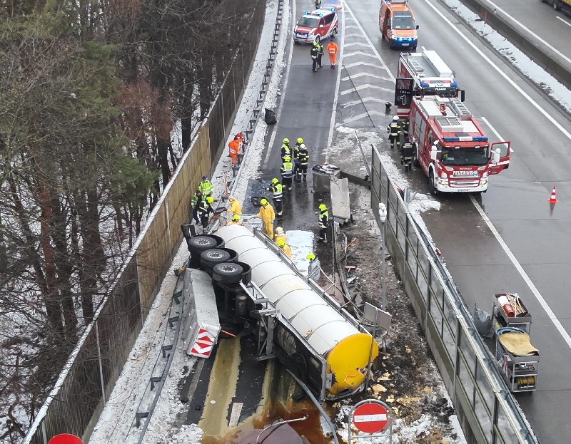 LKW-Unfall auf der A2 Südautobahn bei Wernberg (Bild 3)